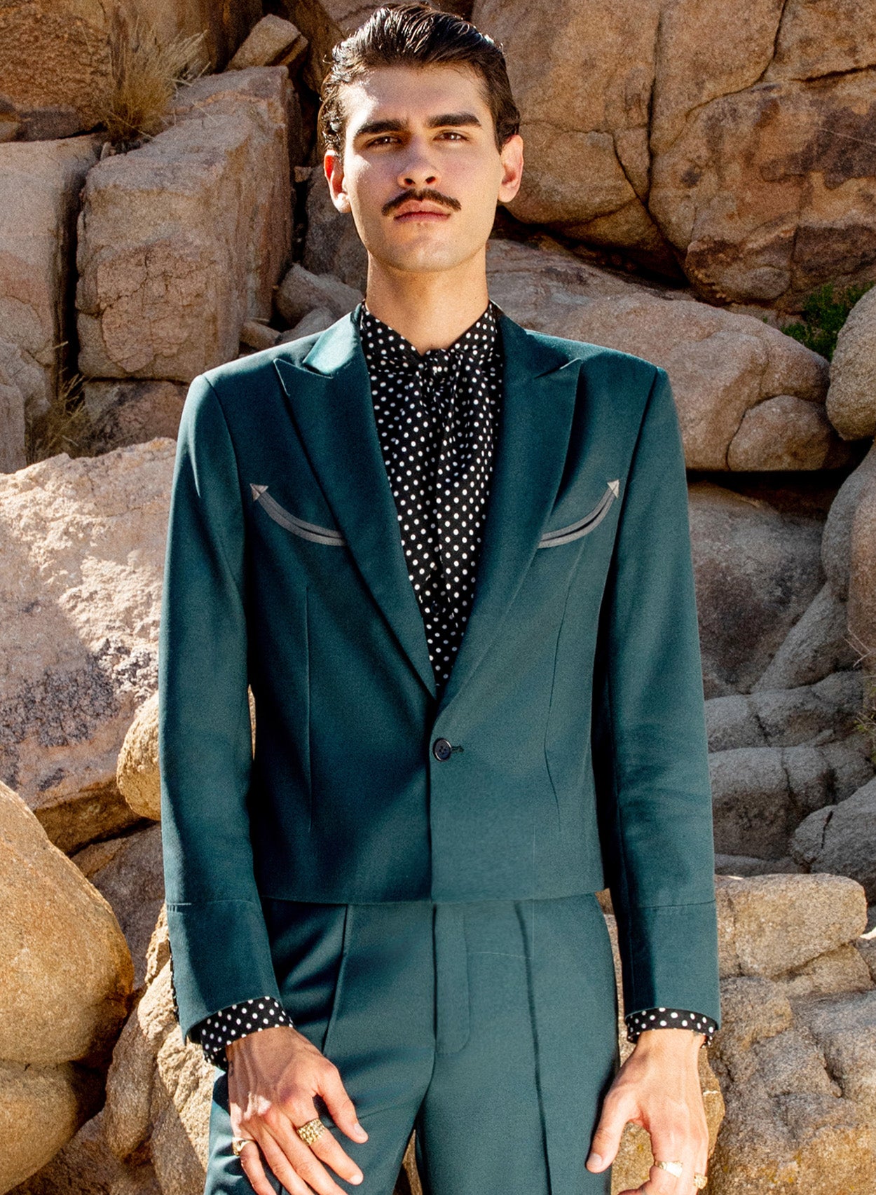 Cropped Black Blazer Cropped Blazer With Power Shoulder – HARRISON