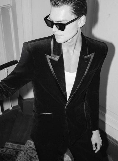 Single Breasted Wide Shoulder Black Velvet Jacket