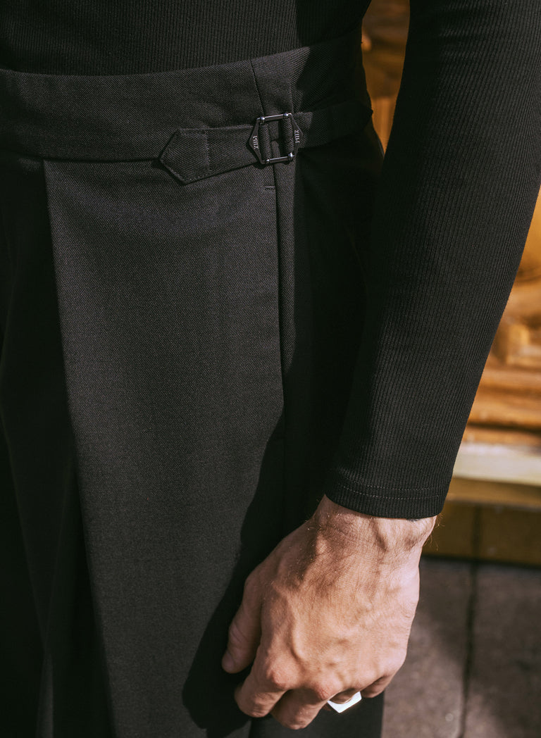 Wool Pleated High Waisted Buckle Trousers