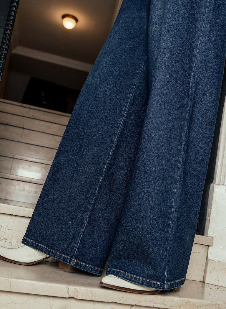 Washed Indigo Denim Pleated Wide Leg Buckle Flare Jean