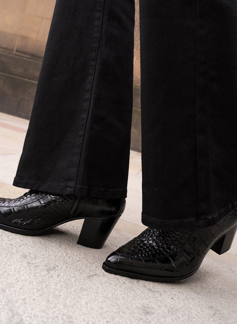 CC Short Boots 60mm Black Suede And Wool Yarn