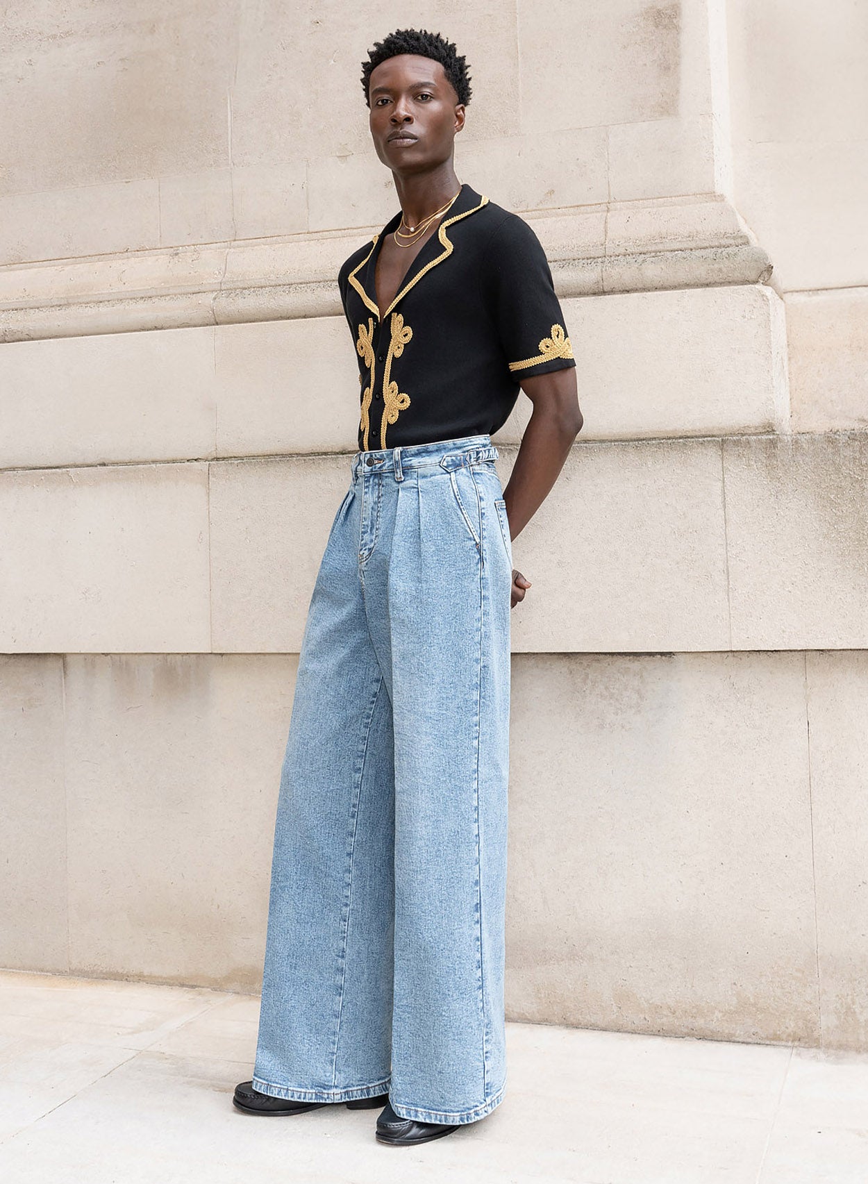 Light Wash Pleated Buckle Wide Leg Flare Jean ‐ Phix