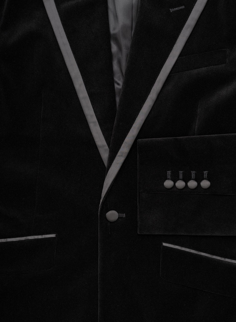 Single Breasted Wide Shoulder Black Velvet Jacket