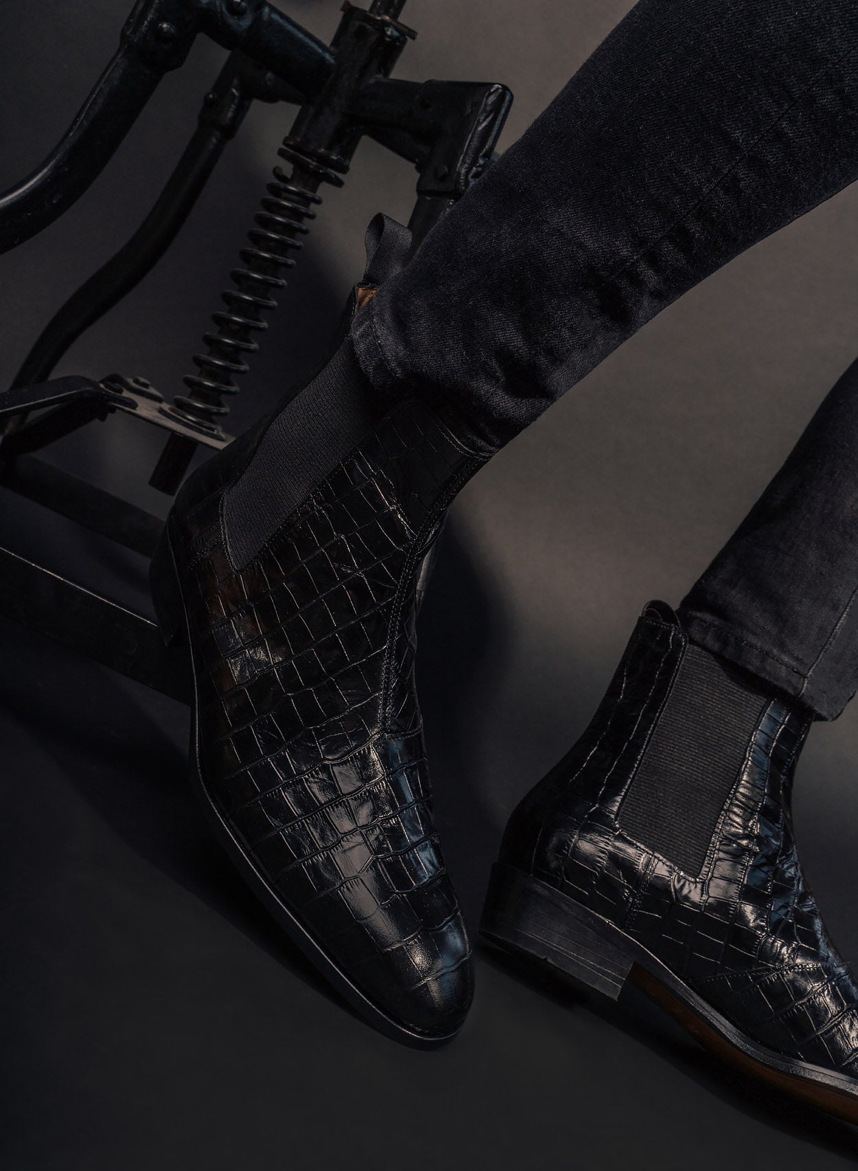 Croc effect sales chelsea boots